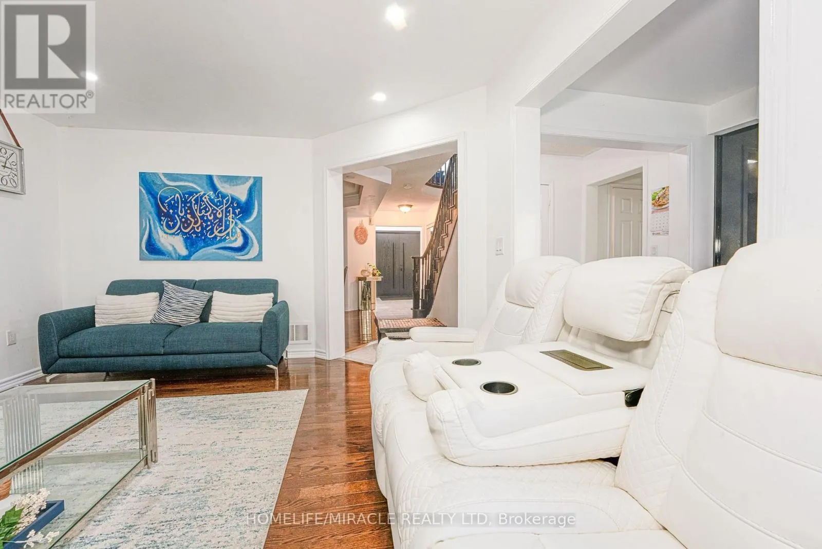 28 BOWSFIELD DRIVE