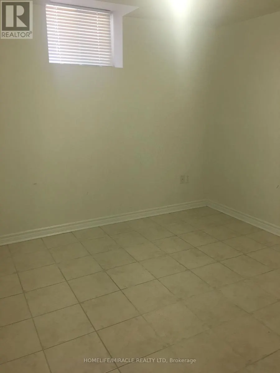 28 BOWSFIELD DRIVE