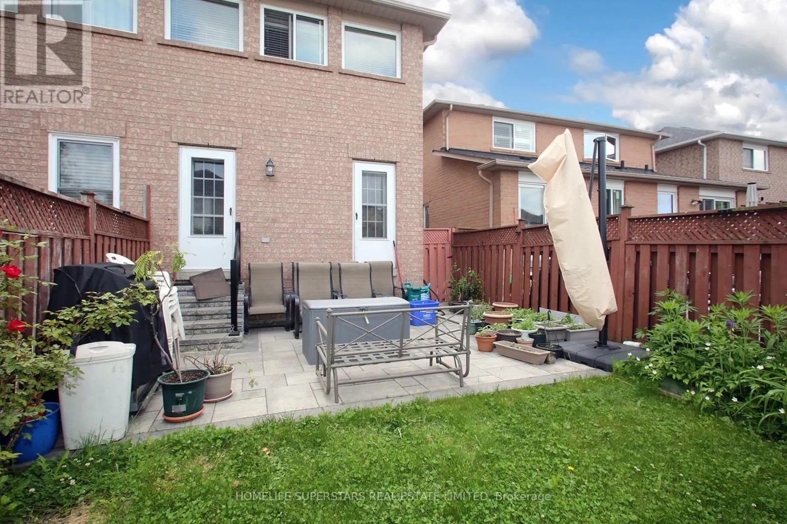 1123 FOXGLOVE PLACE