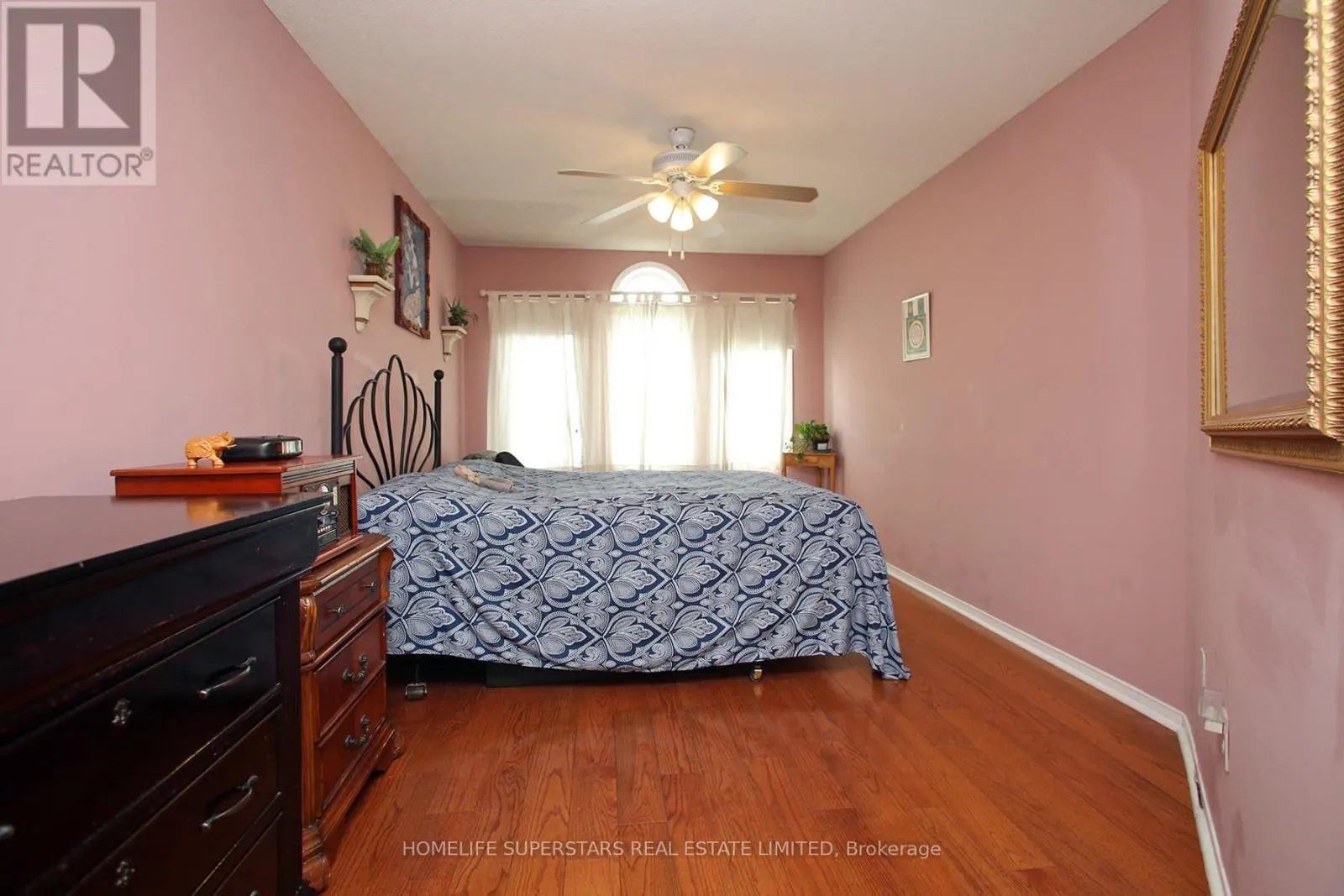 1123 FOXGLOVE PLACE