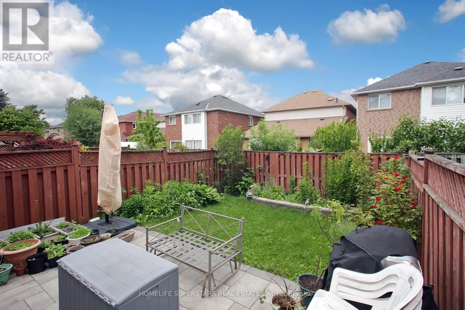 1123 FOXGLOVE PLACE