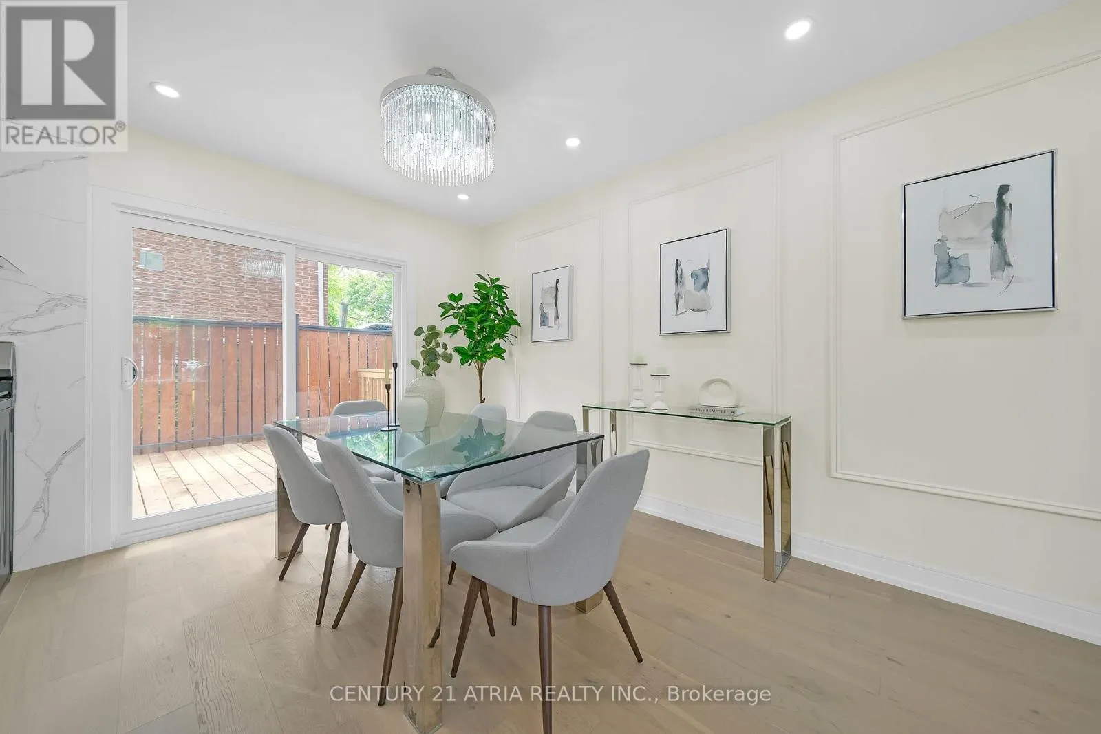 48 TEALHAM DRIVE S