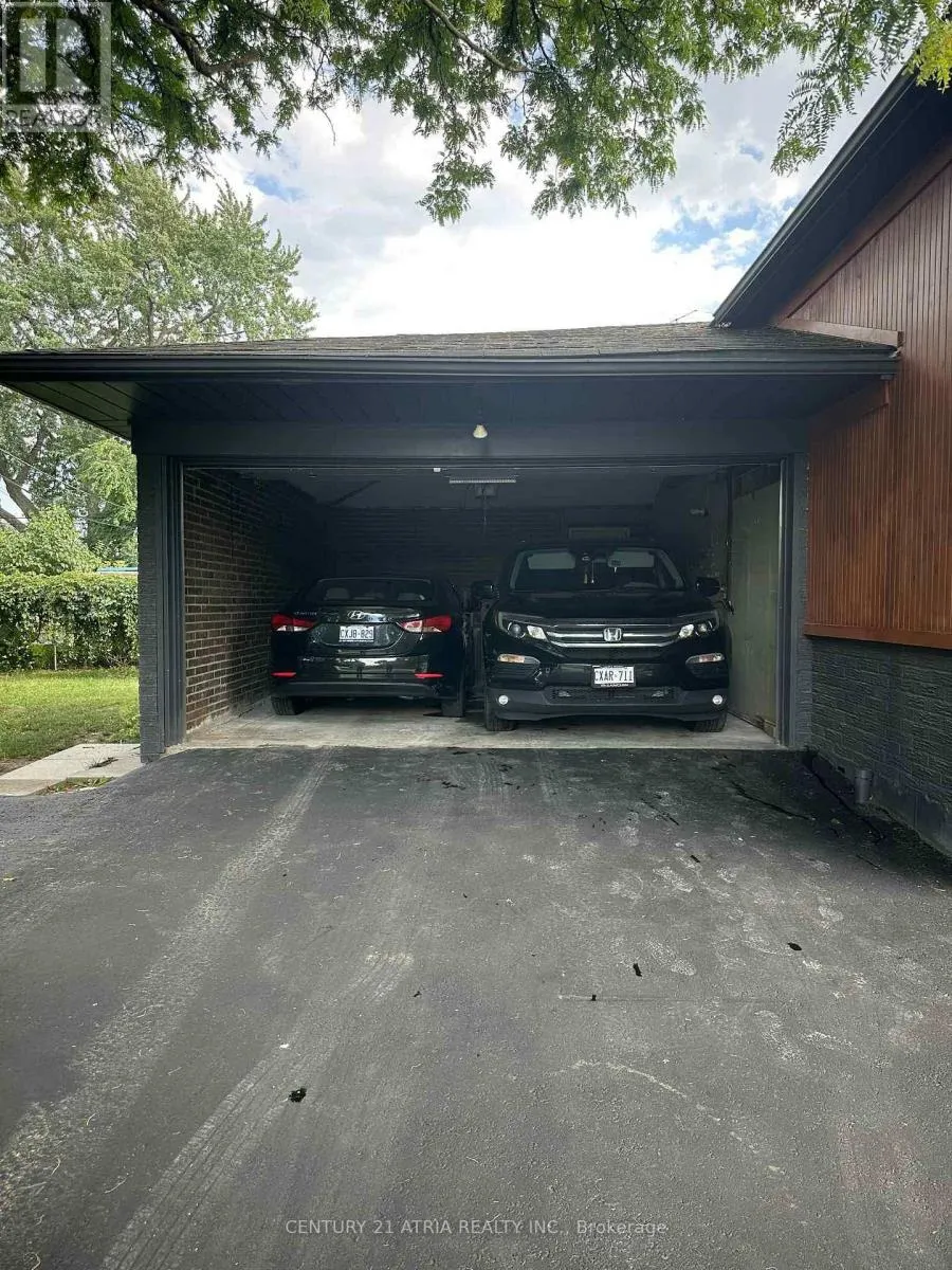 48 TEALHAM DRIVE S