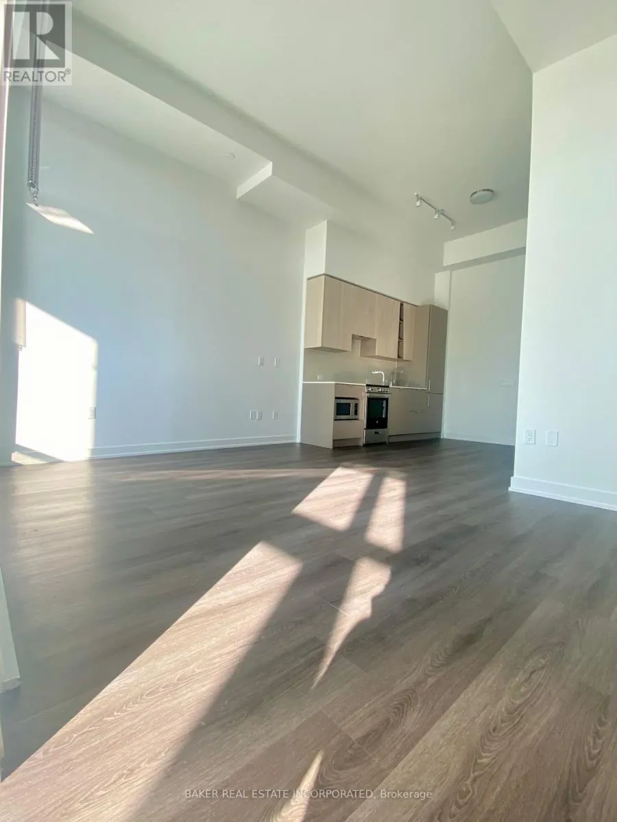 604 - 3883 QUARTZ ROAD