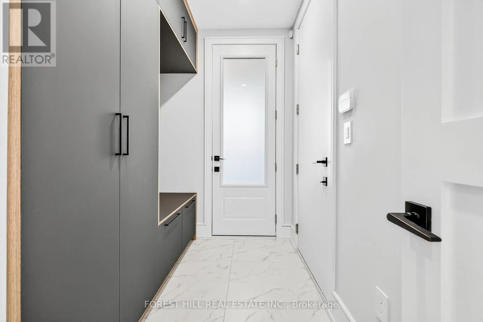 221 MORDEN ROAD