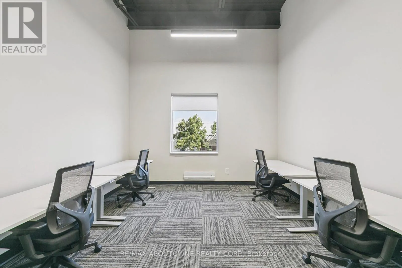 211-1 - 320 MATHESON BOULEVARD W