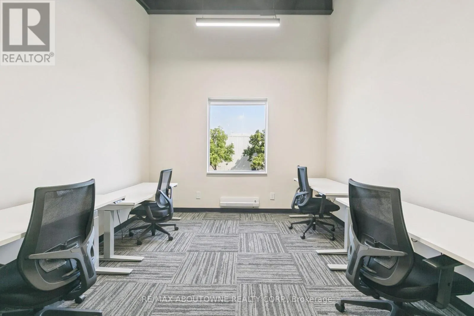 211-1 - 320 MATHESON BOULEVARD W