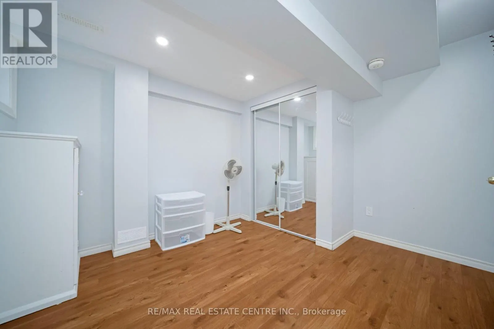 15 TURTLECREEK BOULEVARD