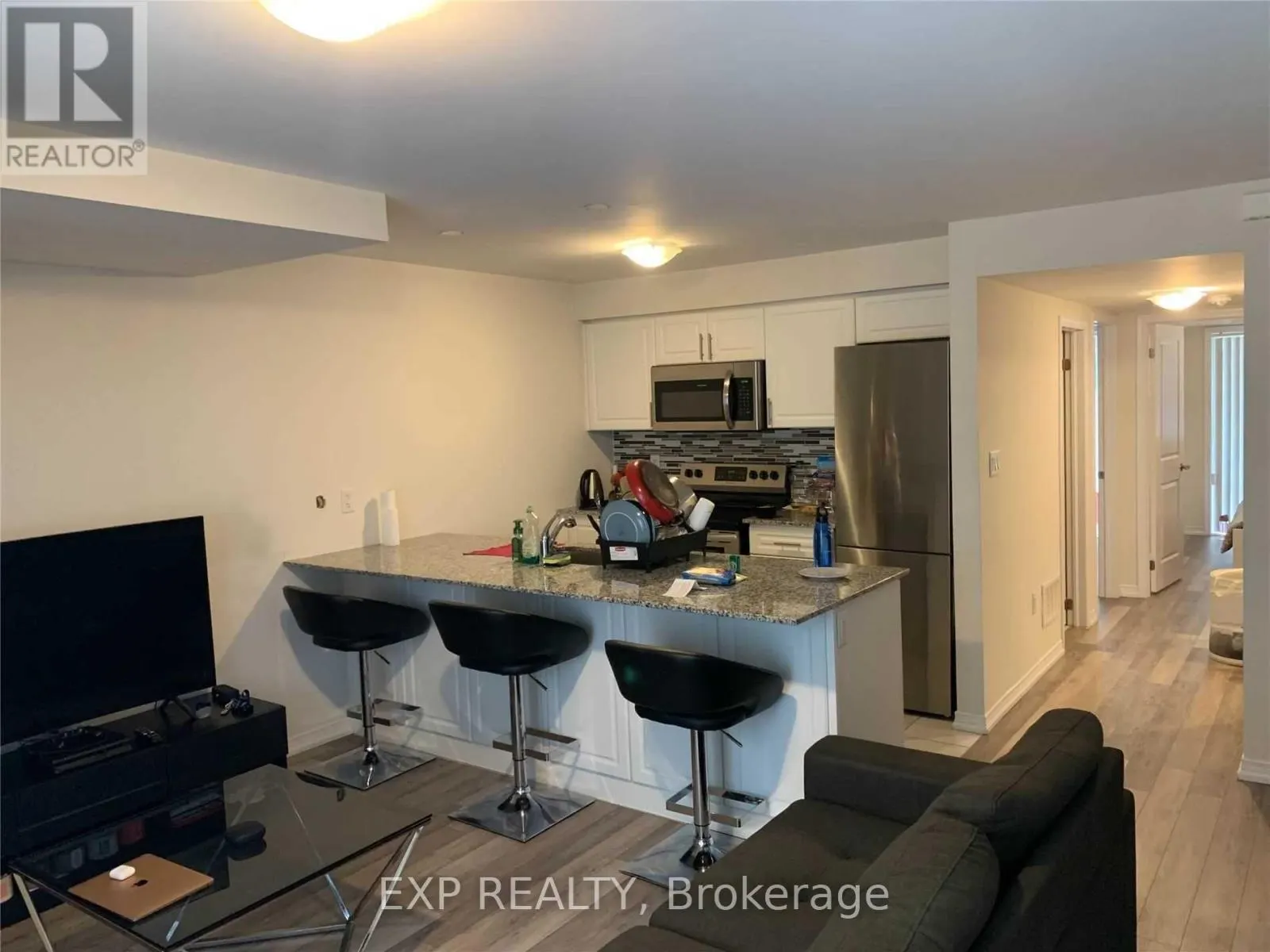 94 - 30 FIELDWAY ROAD