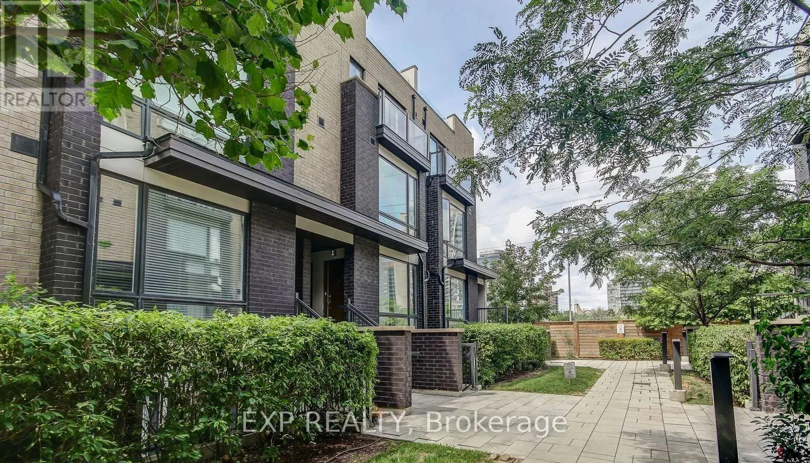 94 - 30 FIELDWAY ROAD