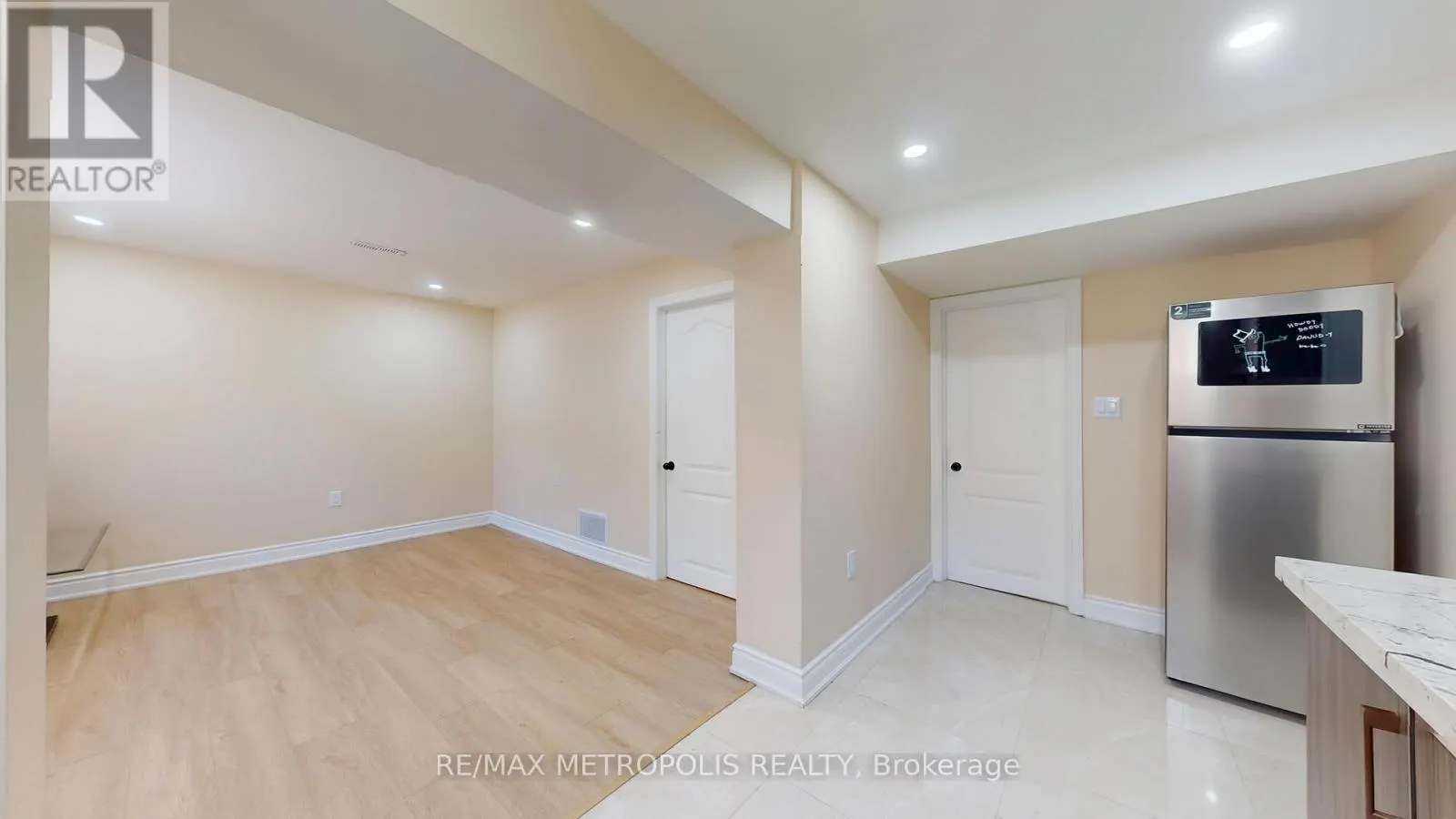 7087 LANDEN COURT