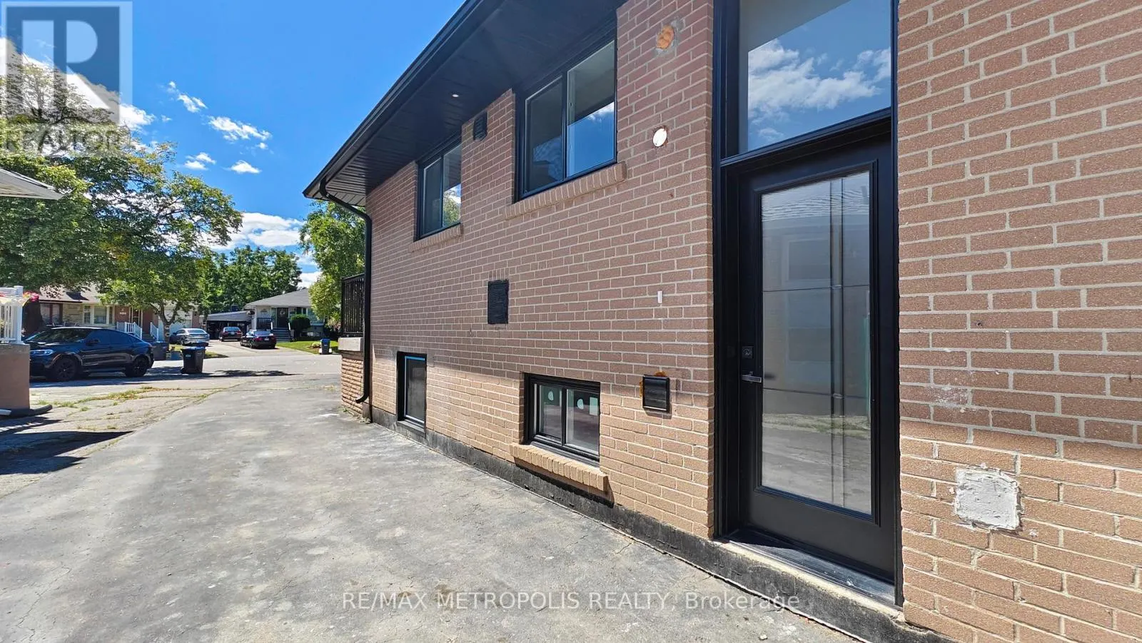 7087 LANDEN COURT