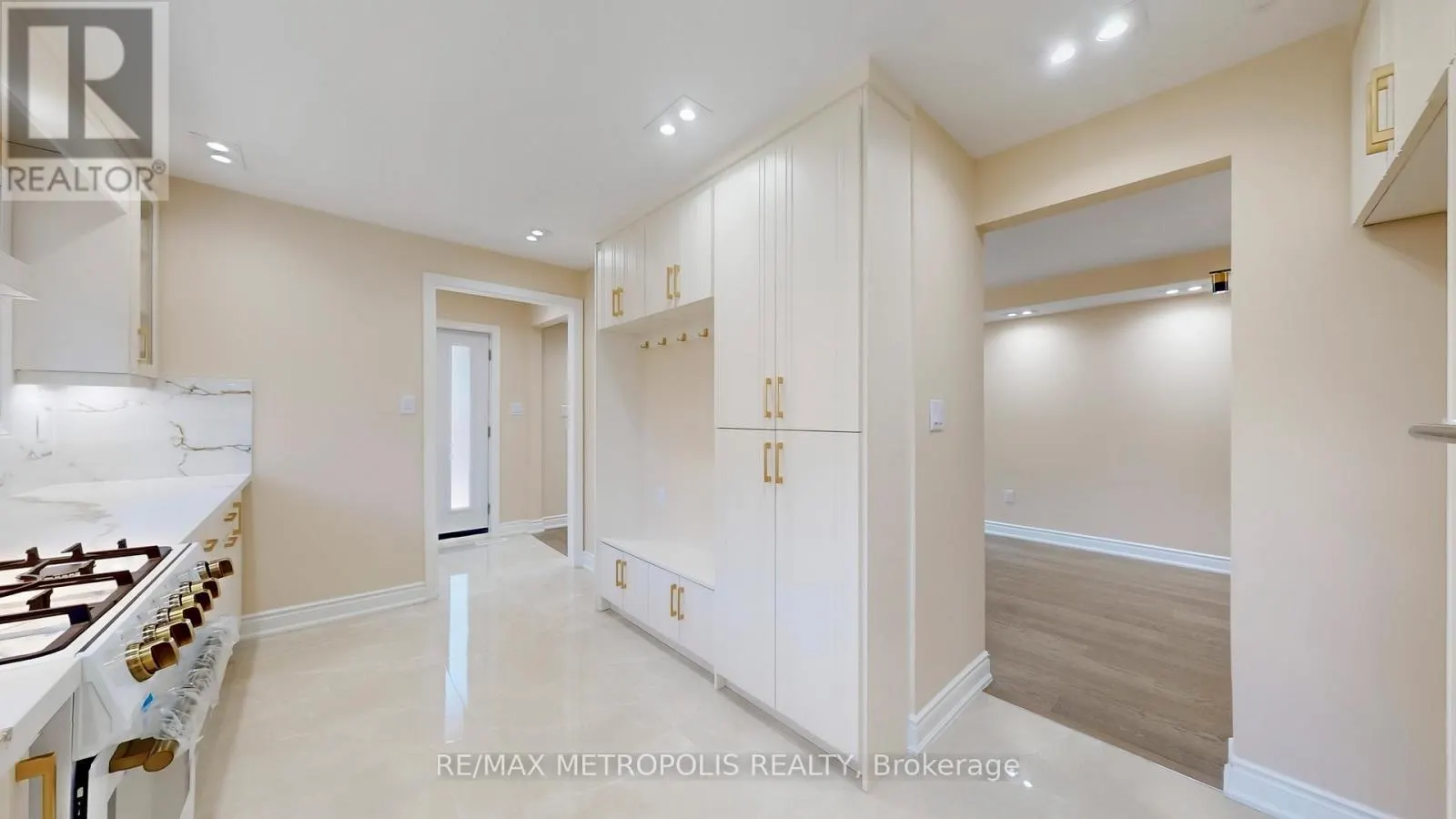 7087 LANDEN COURT