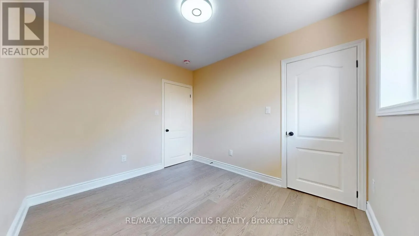 7087 LANDEN COURT
