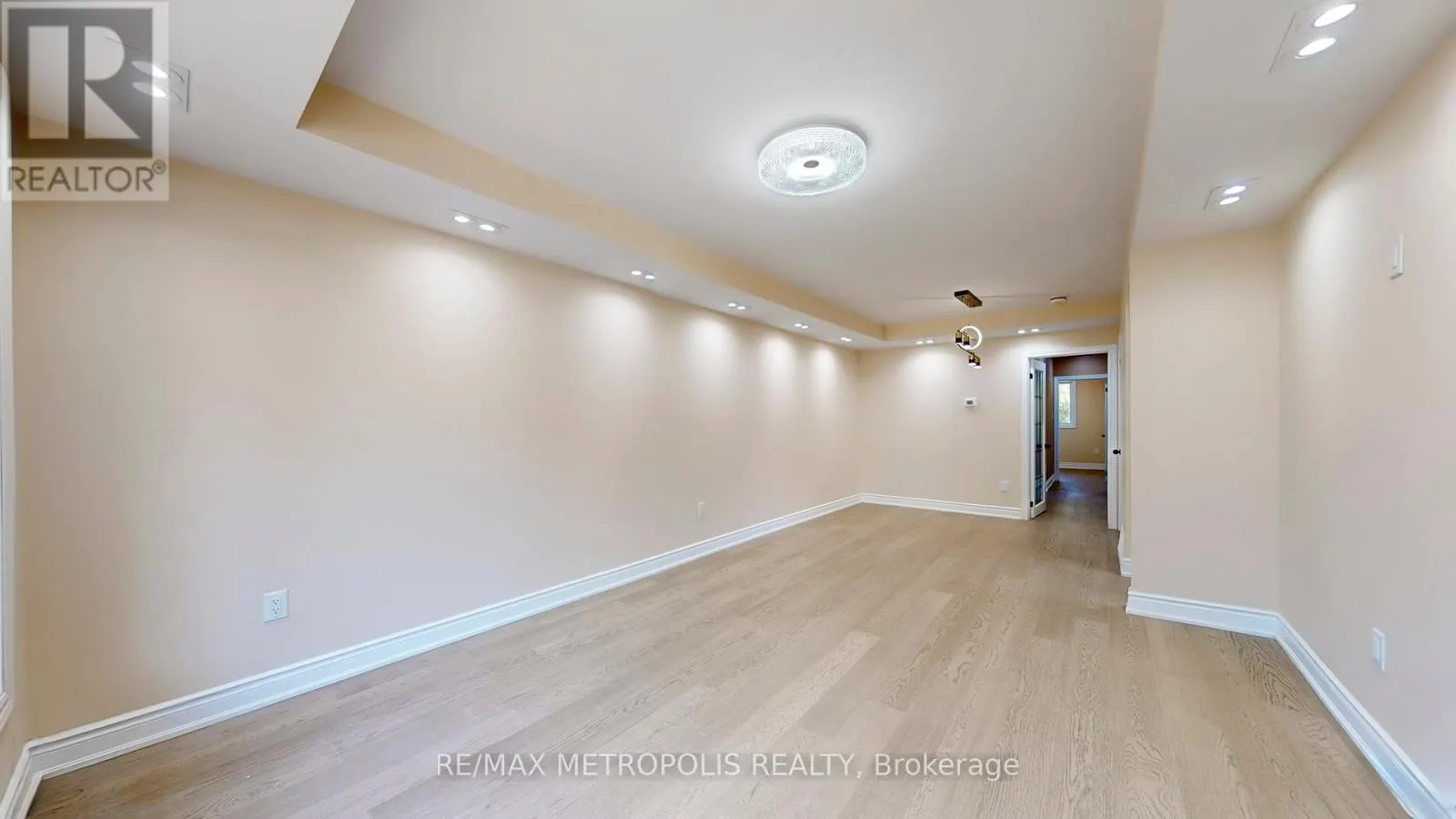 7087 LANDEN COURT