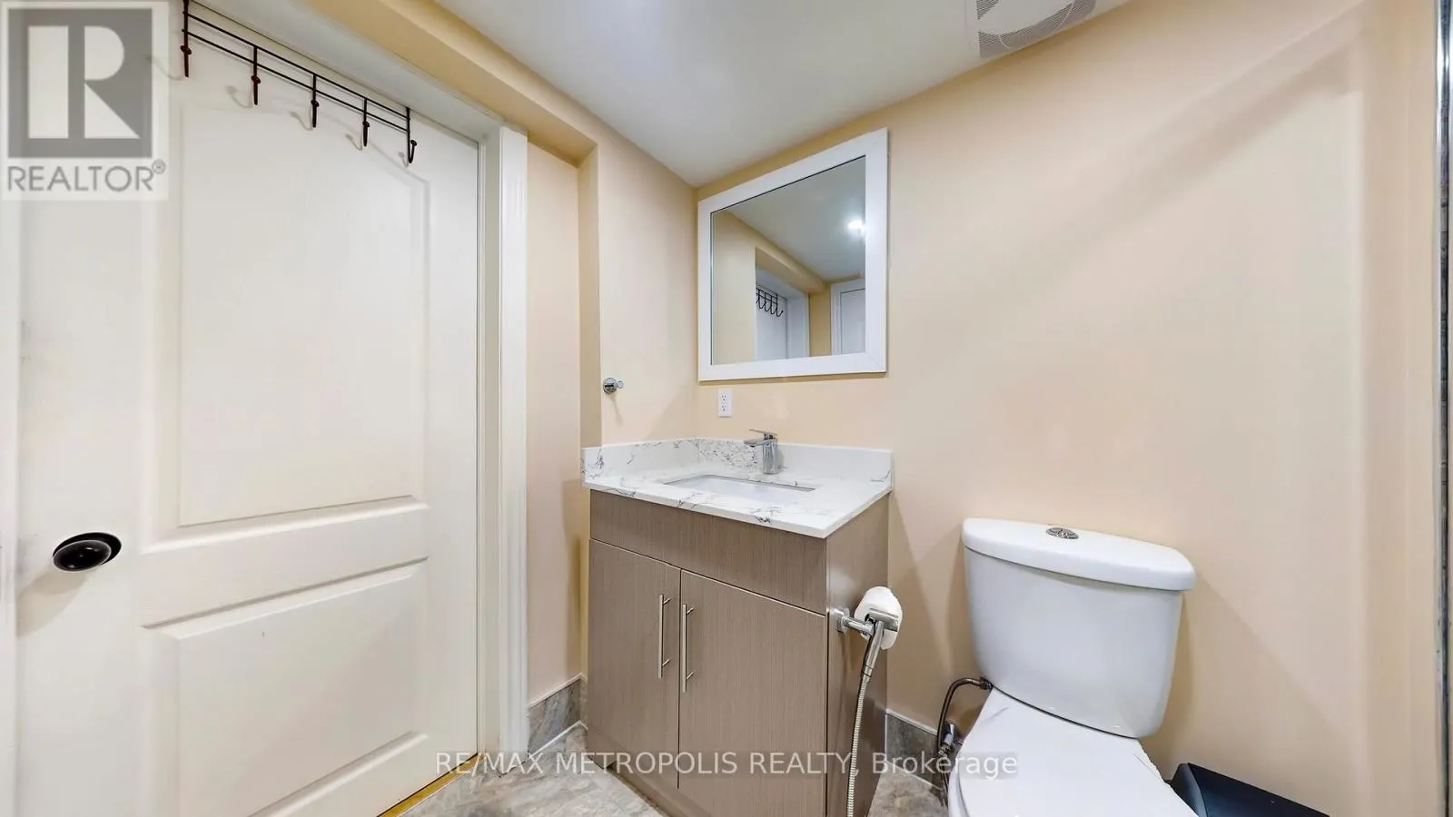 7087 LANDEN COURT