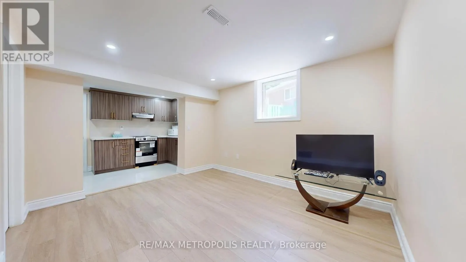 7087 LANDEN COURT