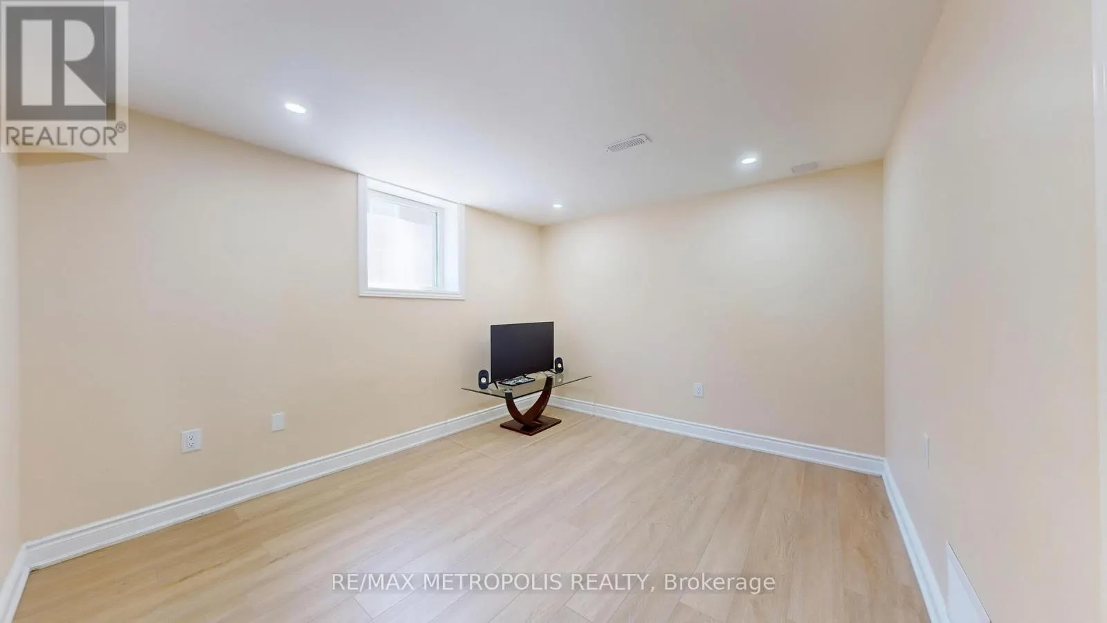 7087 LANDEN COURT