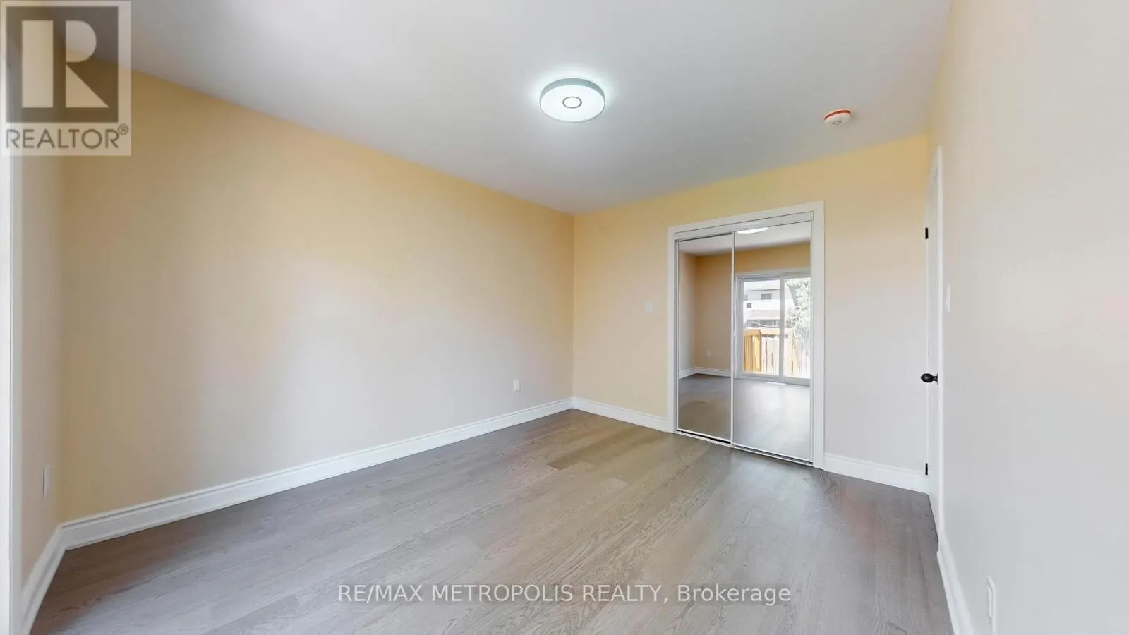 7087 LANDEN COURT
