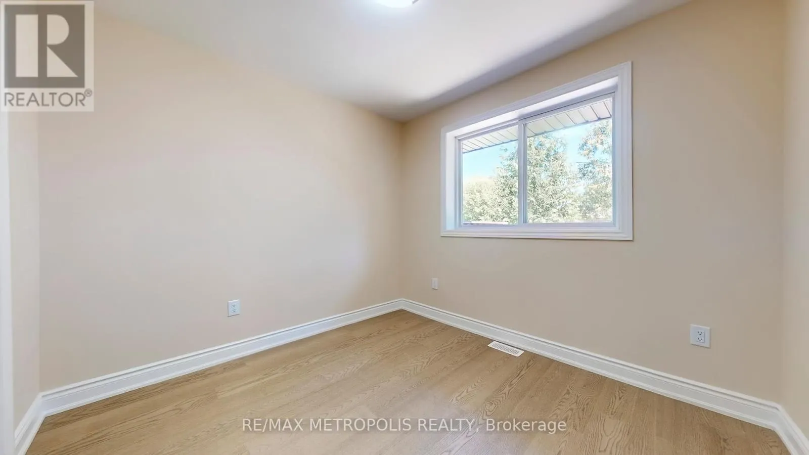 7087 LANDEN COURT