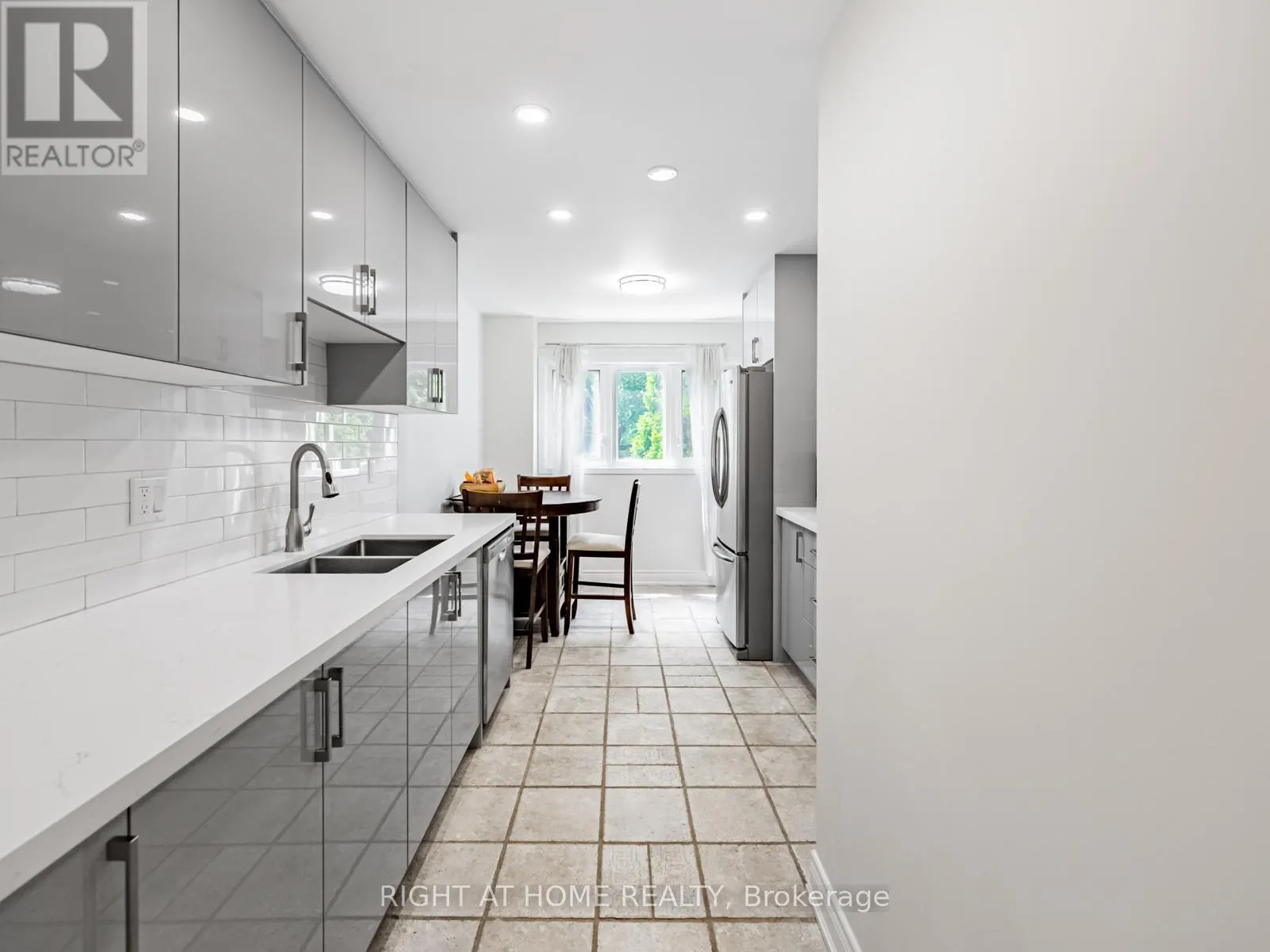 1129 BEECHNUT ROAD