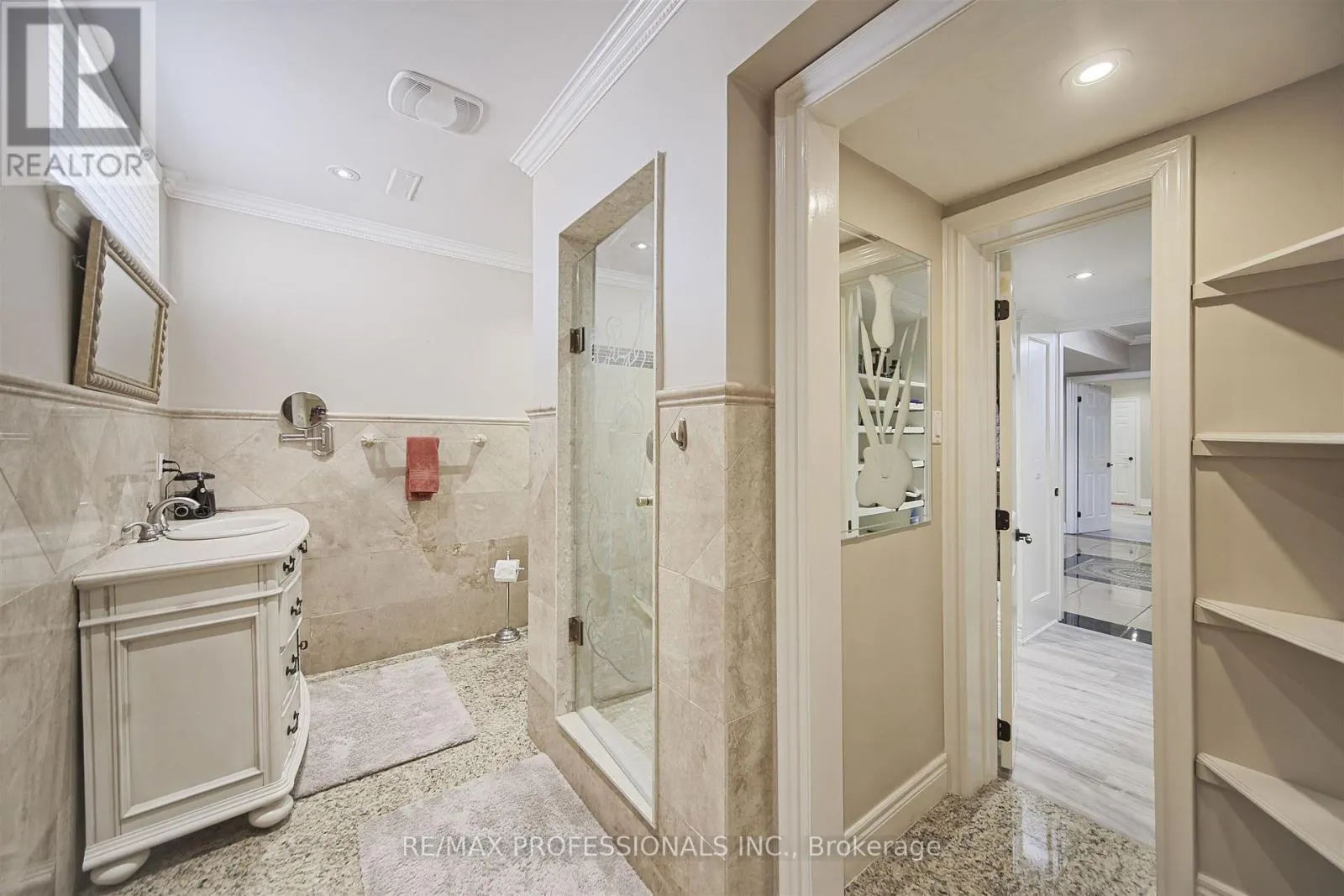 33 REDBERRY PARKWAY