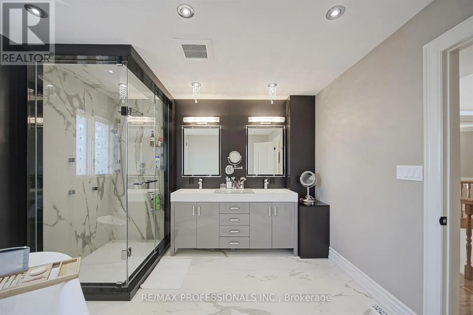 33 REDBERRY PARKWAY