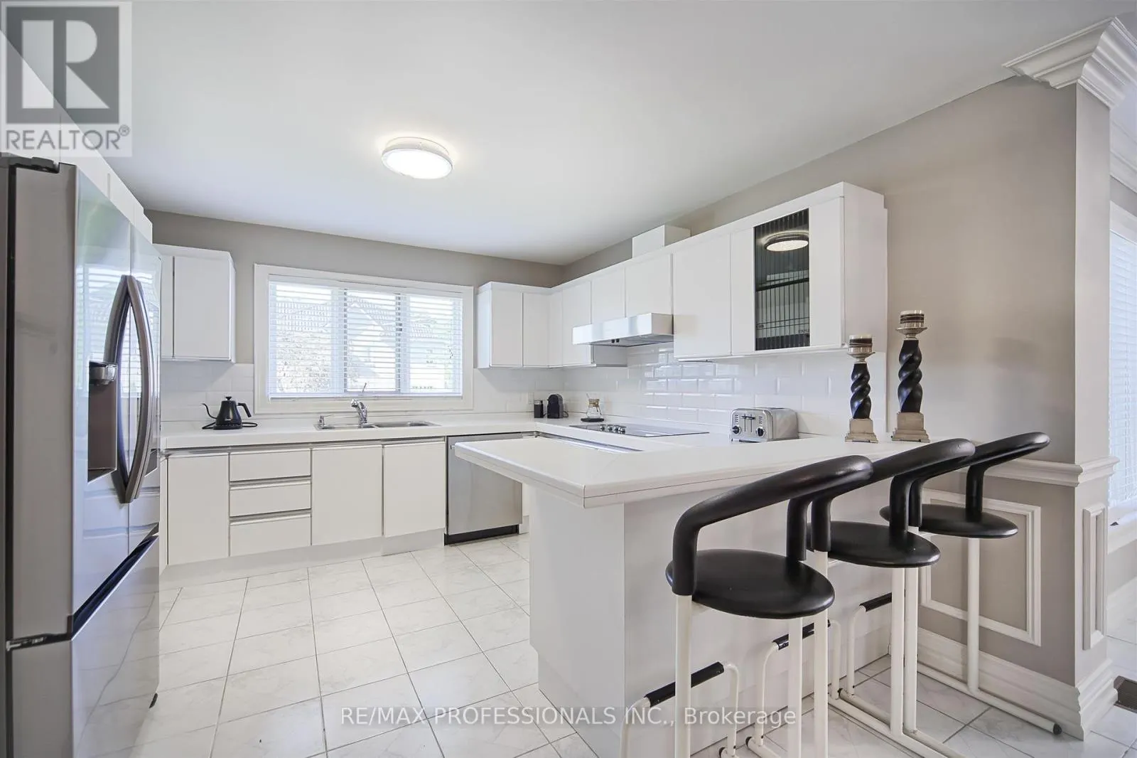 33 REDBERRY PARKWAY