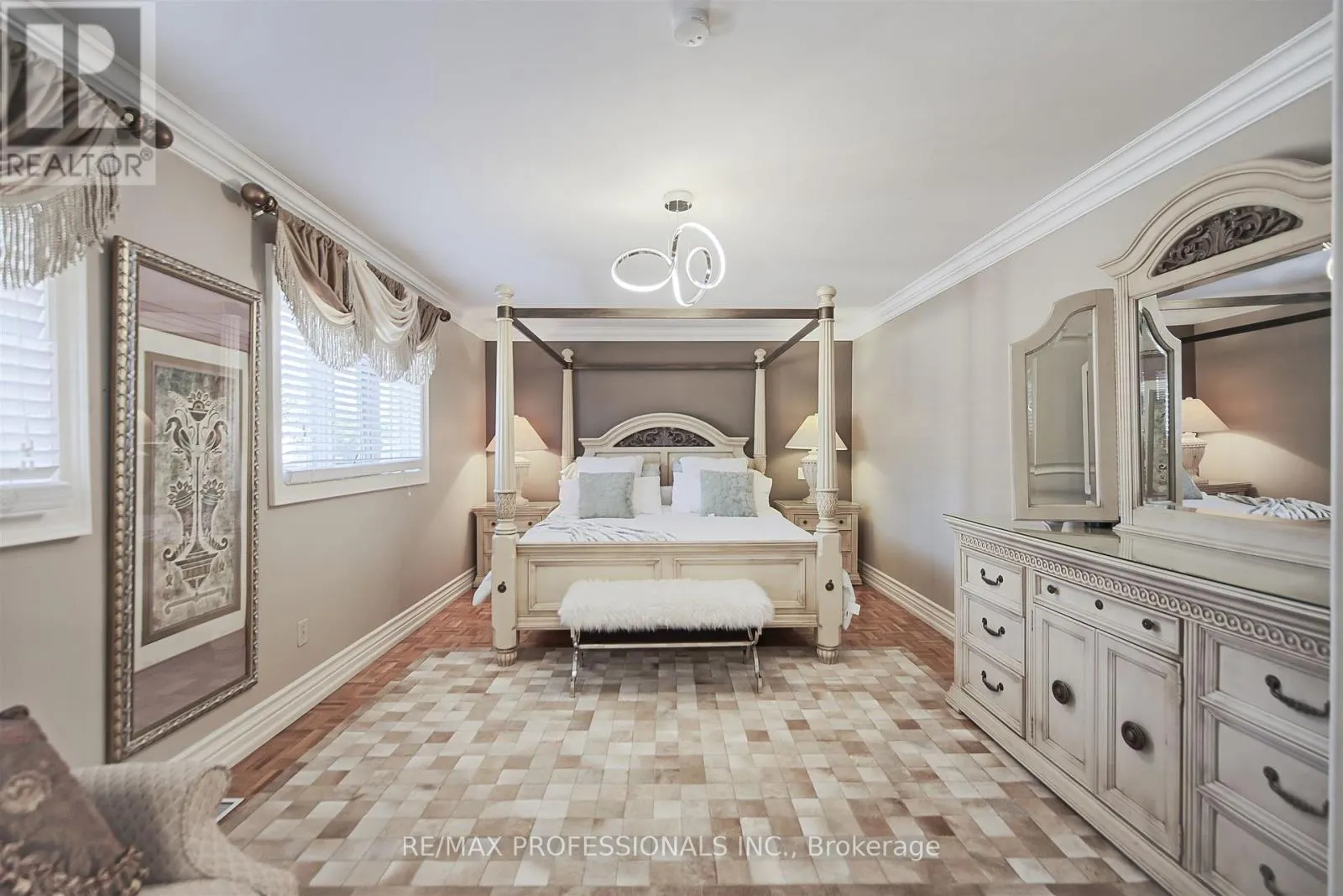 33 REDBERRY PARKWAY