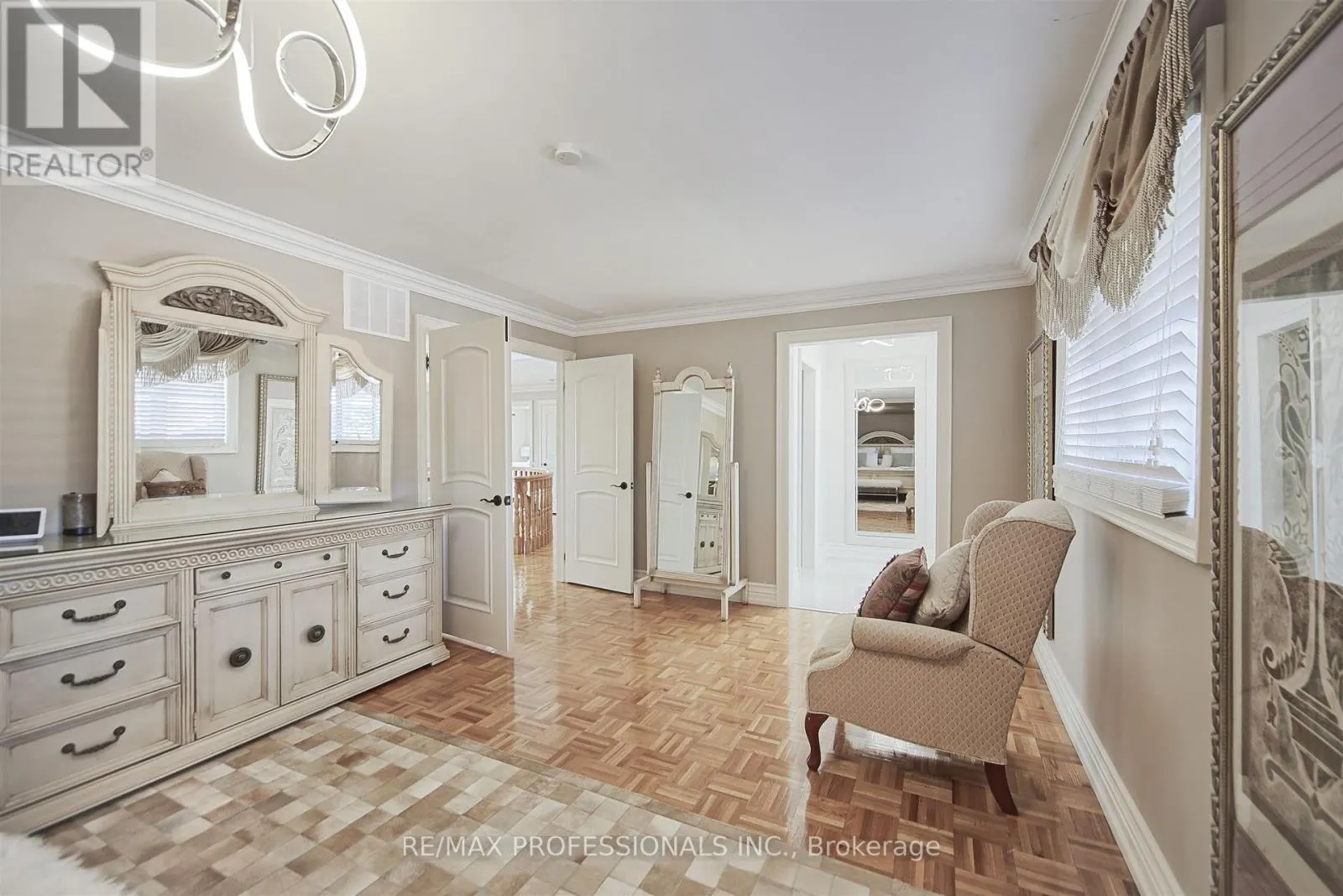 33 REDBERRY PARKWAY