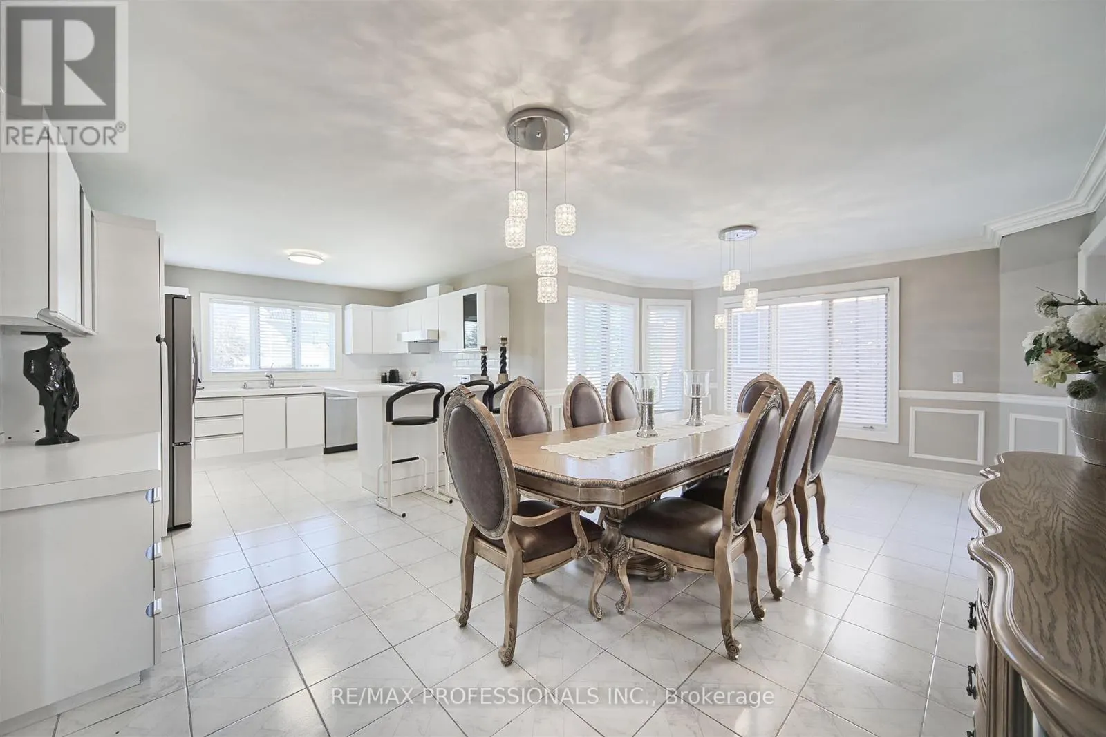 33 REDBERRY PARKWAY