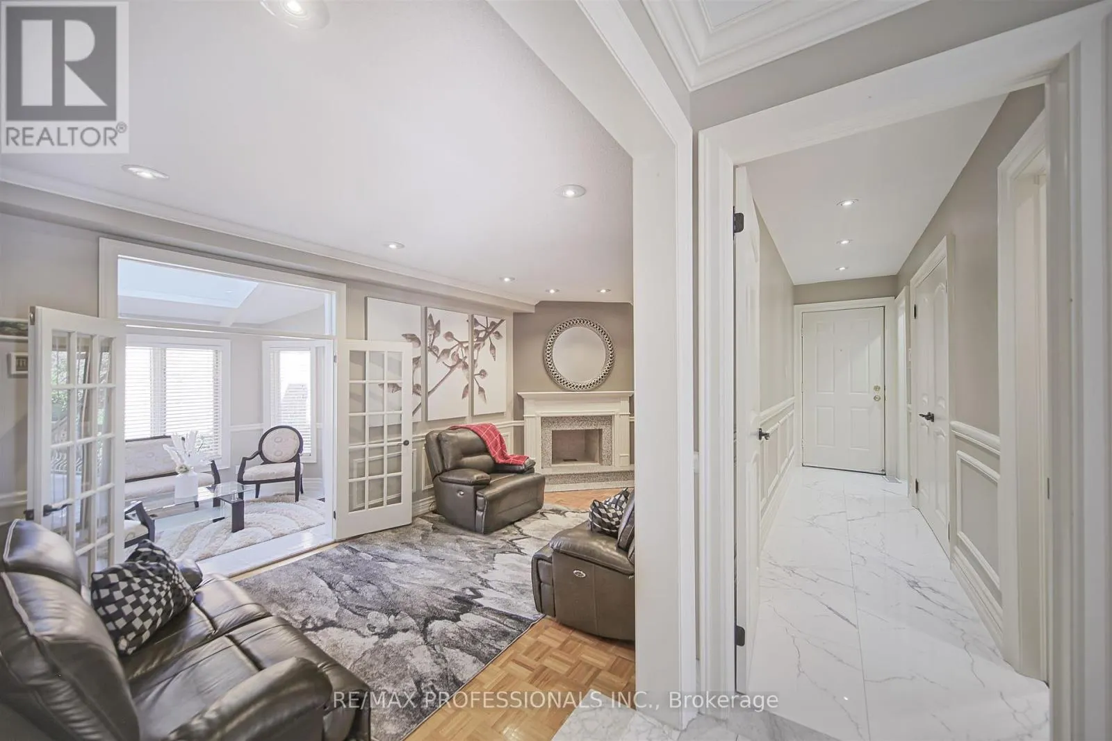 33 REDBERRY PARKWAY