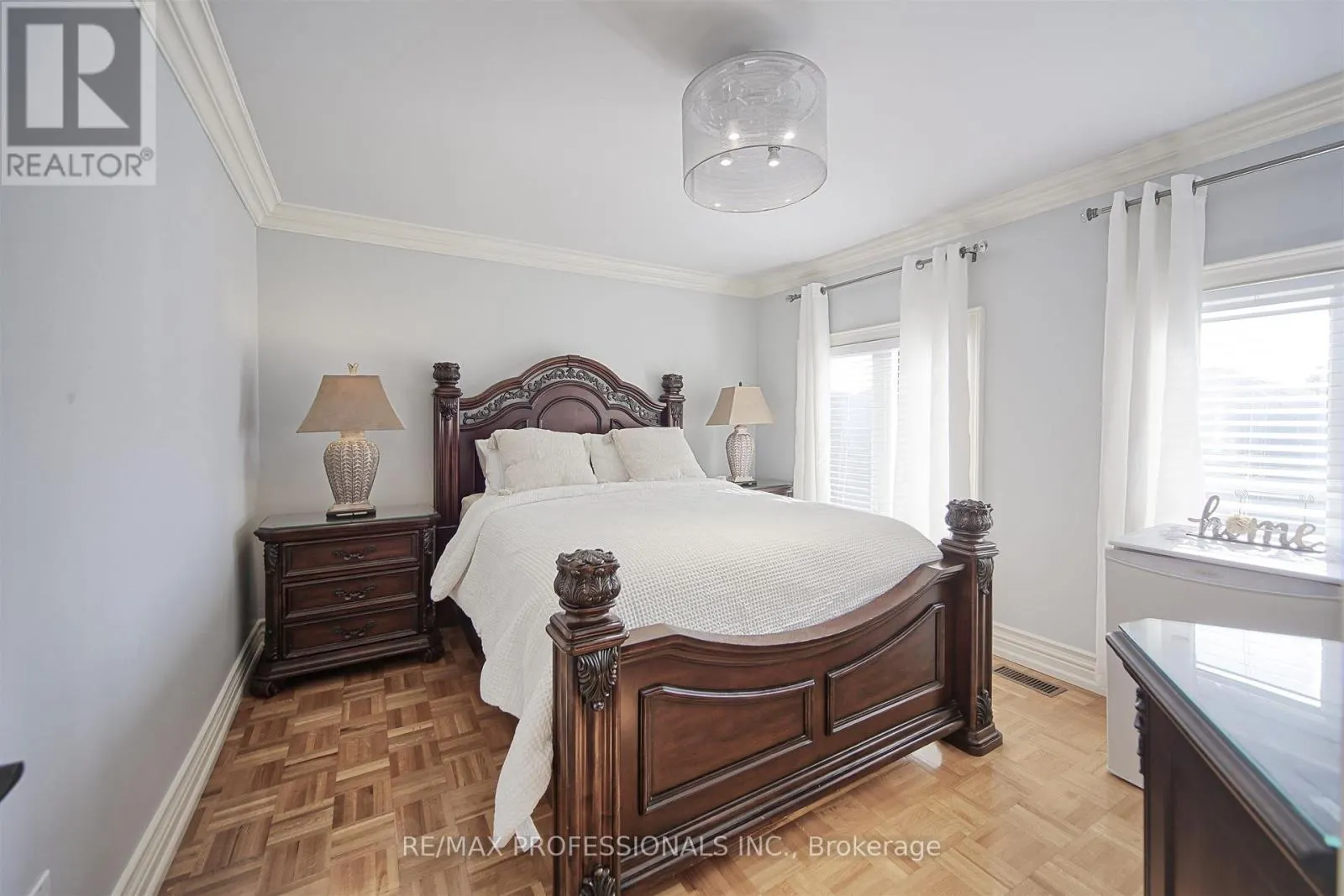 33 REDBERRY PARKWAY
