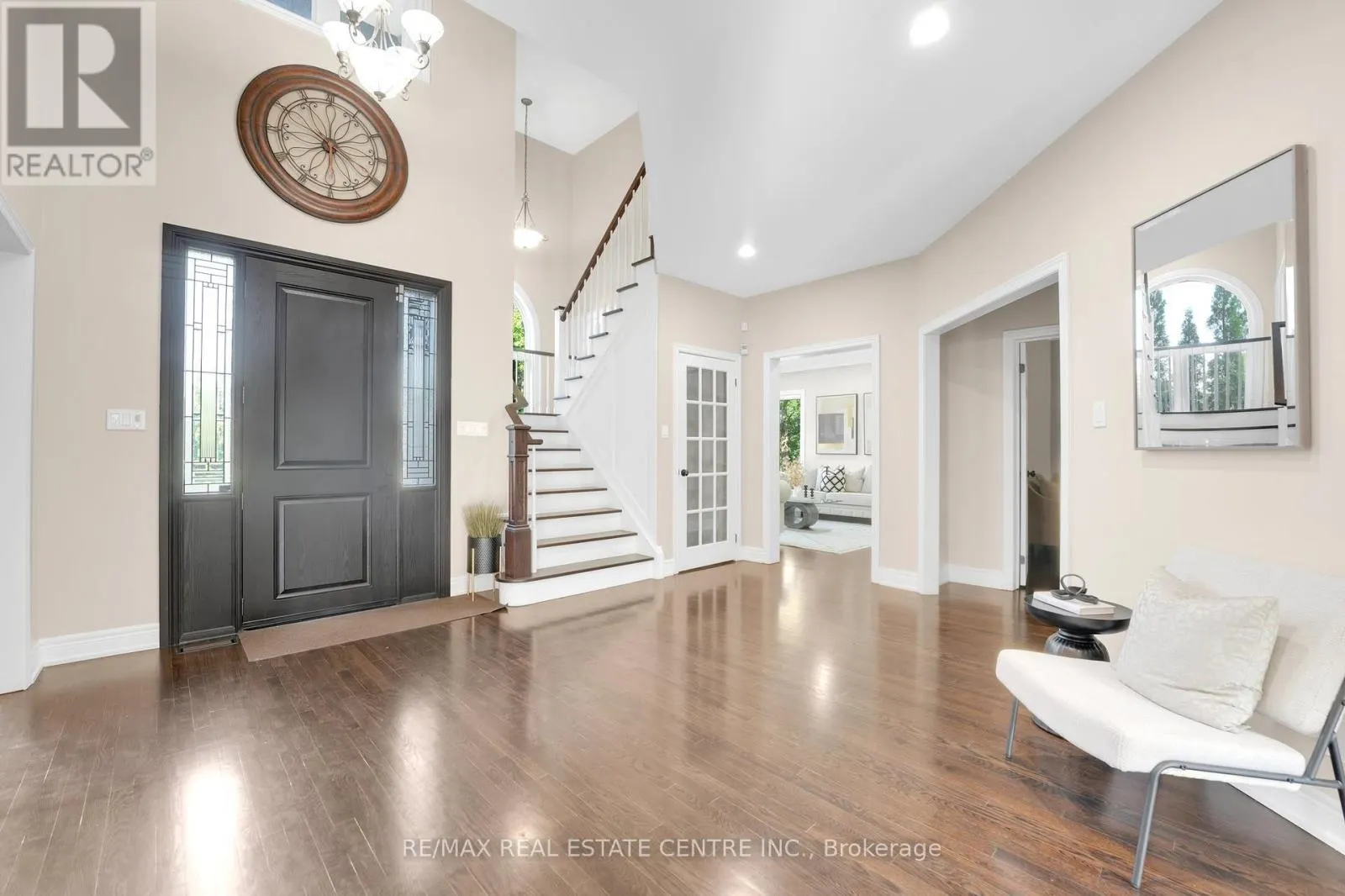 11135 MENZIES COURT
