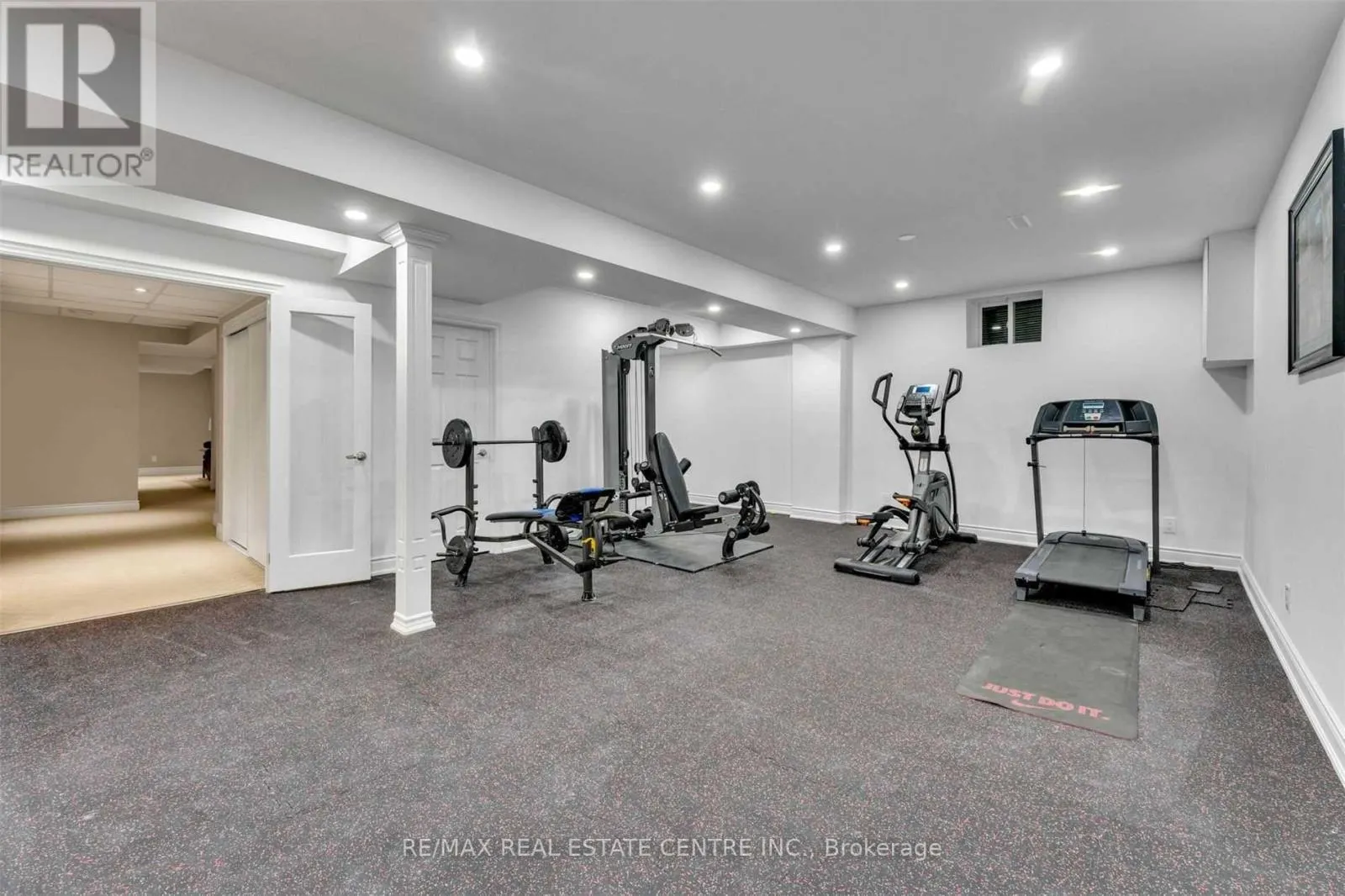 11135 MENZIES COURT