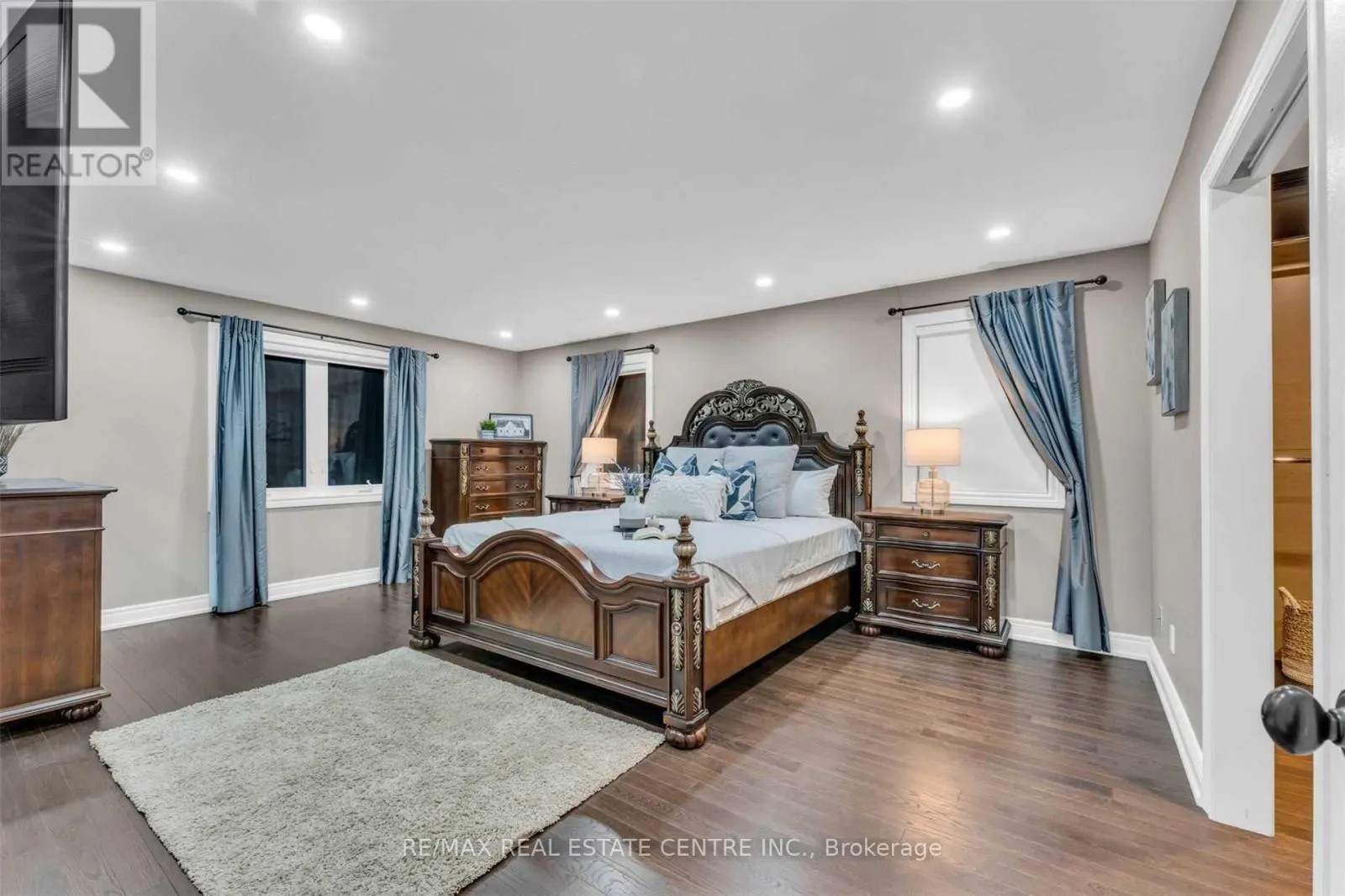 11135 MENZIES COURT