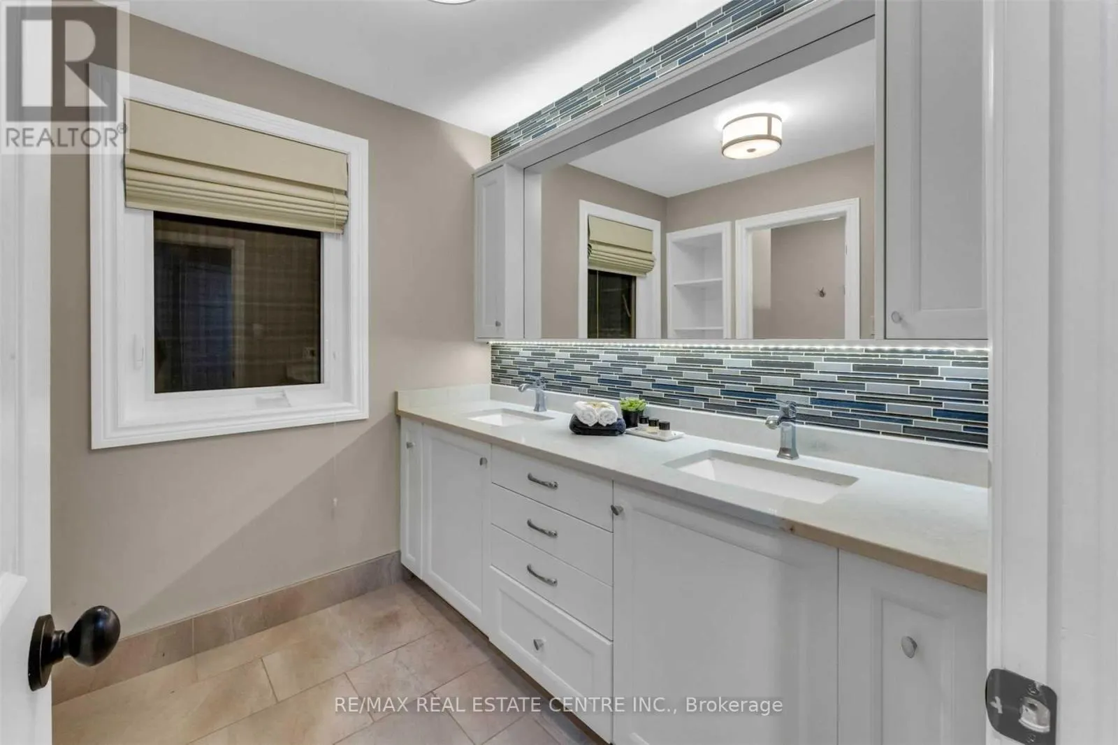 11135 MENZIES COURT