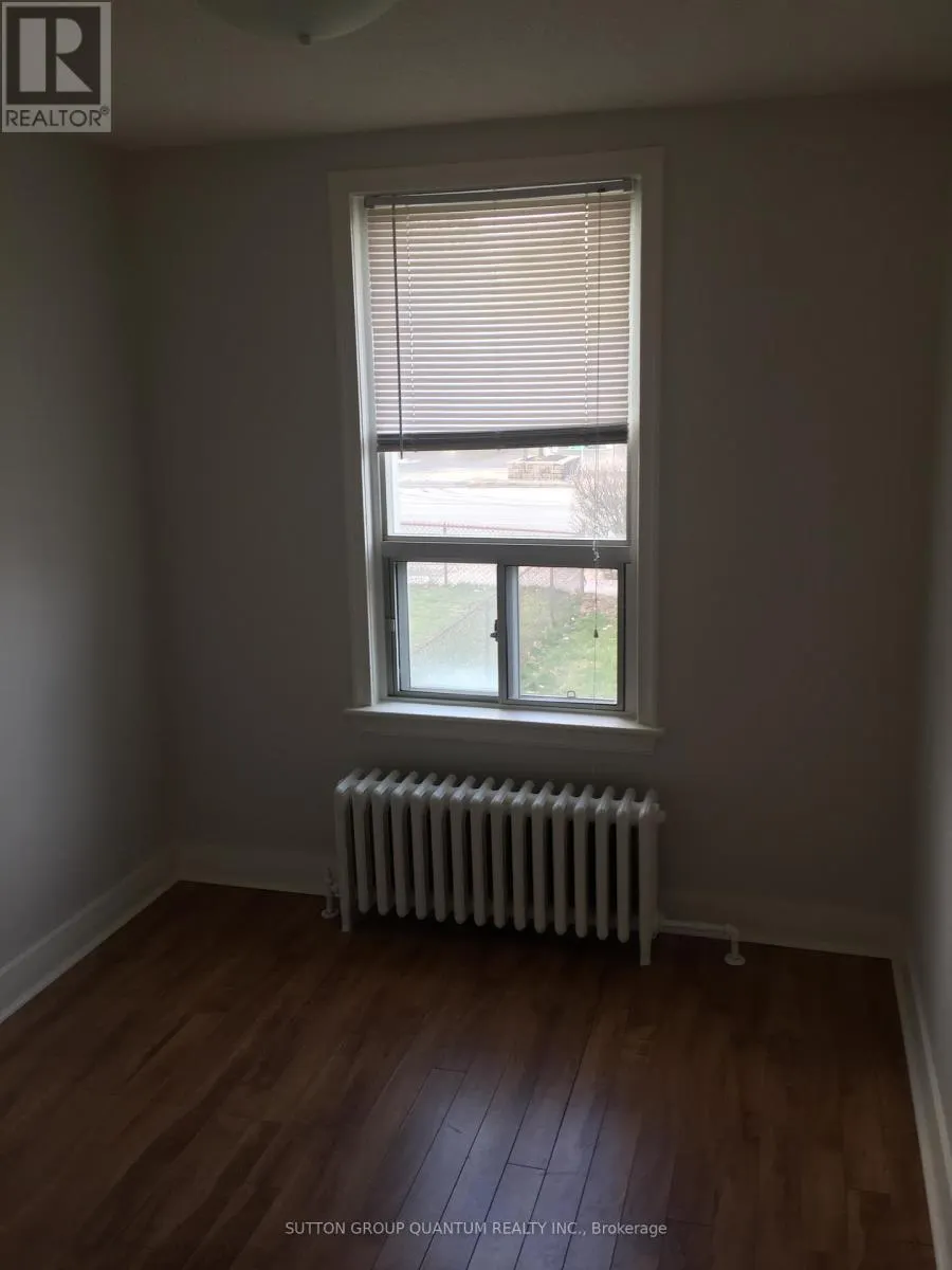 3 - 339 LAKESHORE ROAD E