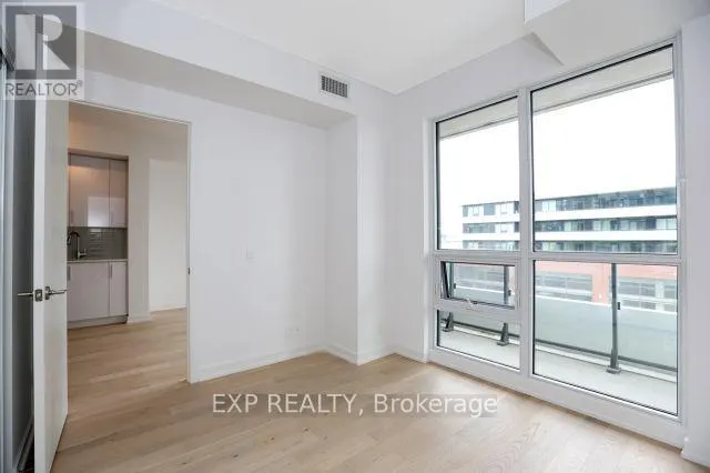 710 - 2212 LAKE SHORE BOULEVARD W