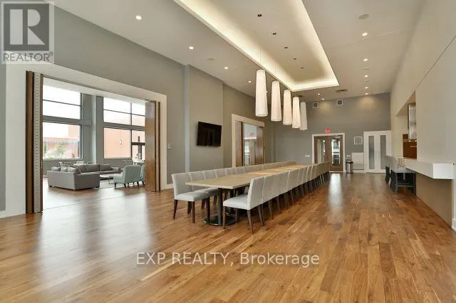 710 - 2212 LAKE SHORE BOULEVARD W