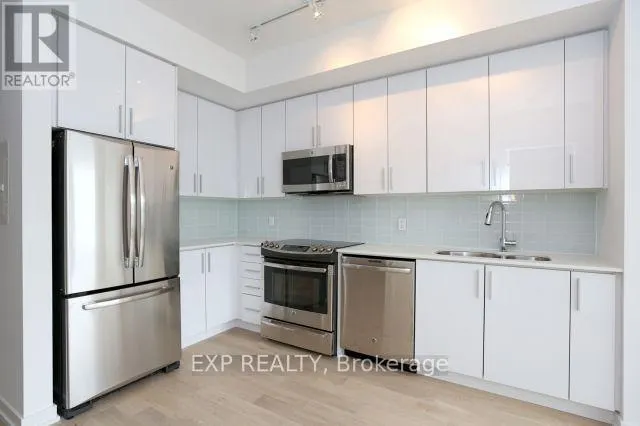 710 - 2212 LAKE SHORE BOULEVARD W