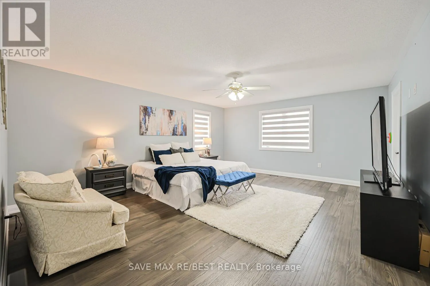29 BACCARAT CRESCENT