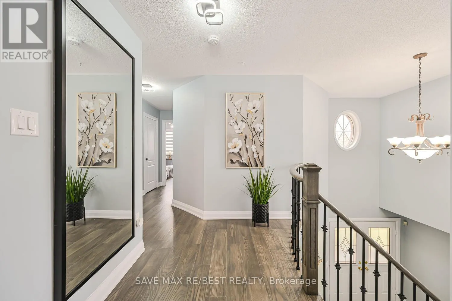 29 BACCARAT CRESCENT