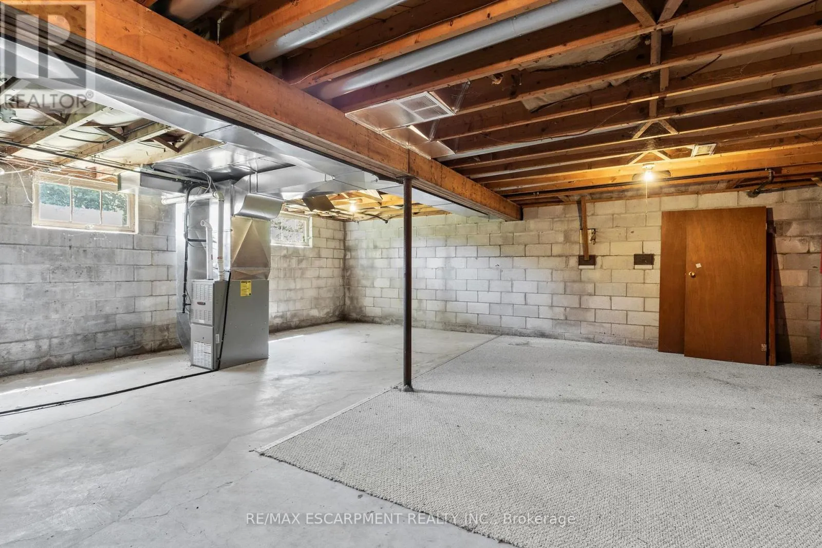 3050 WOODWARD AVENUE
