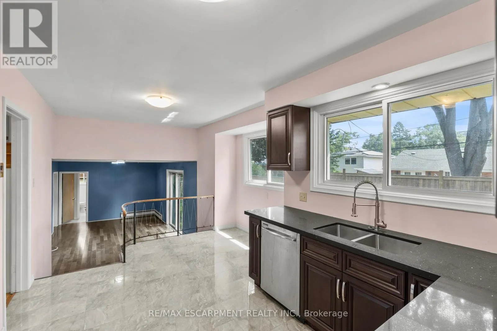 3050 WOODWARD AVENUE