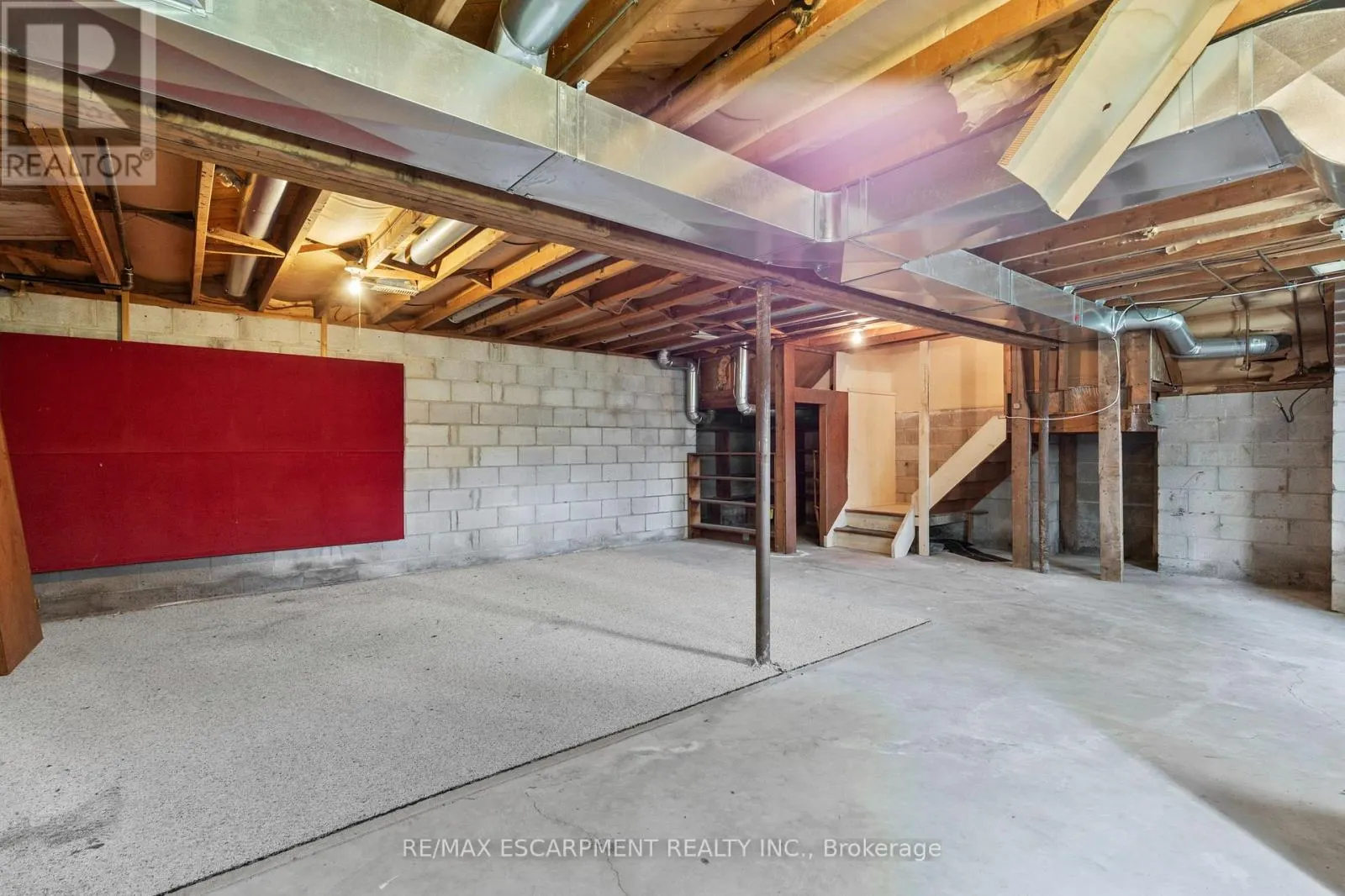 3050 WOODWARD AVENUE