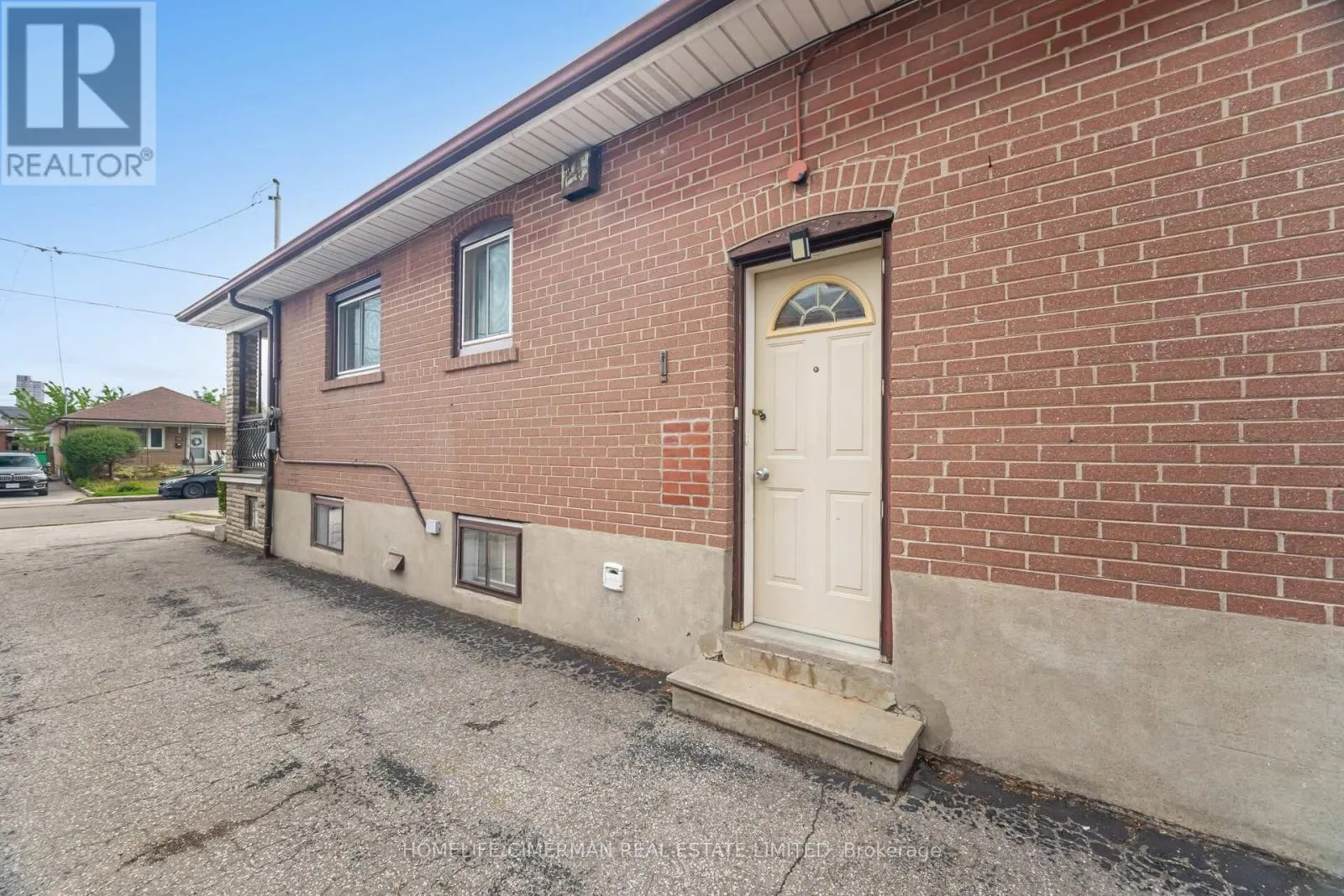 44 PLEWES ROAD