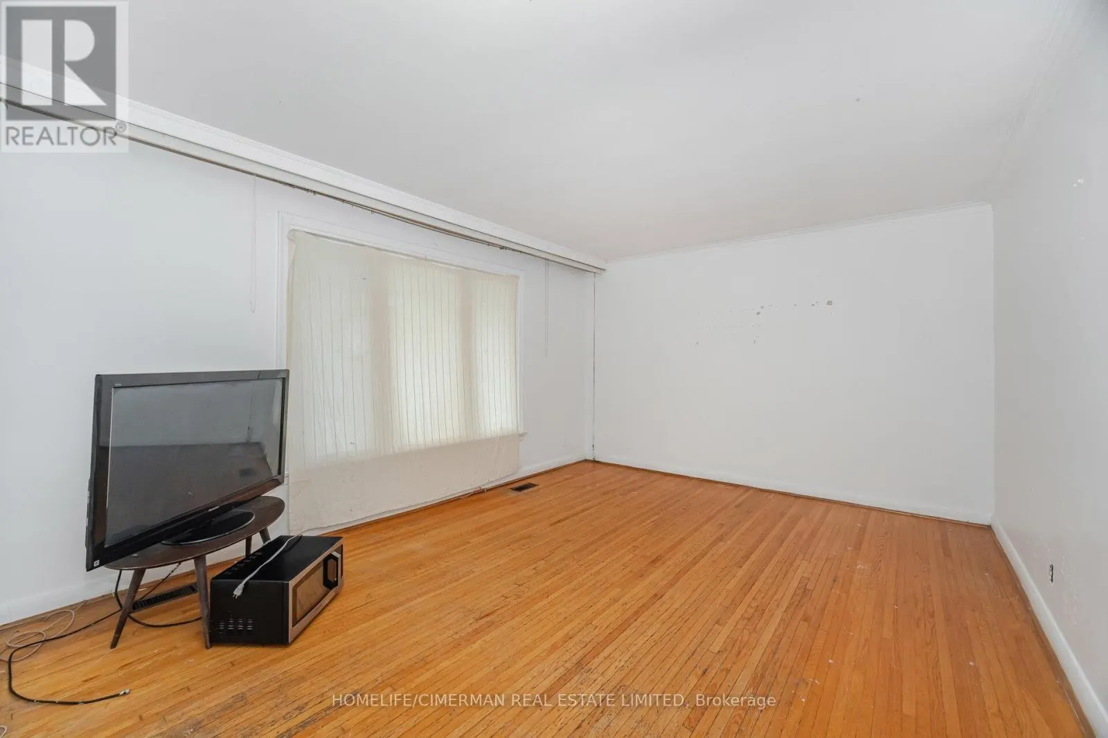 44 PLEWES ROAD