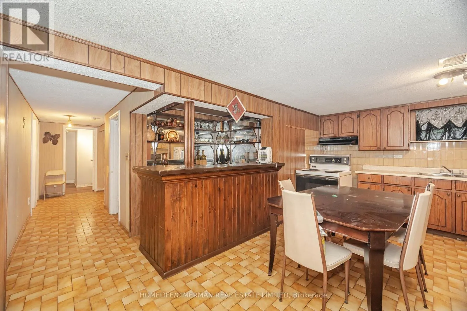 44 PLEWES ROAD