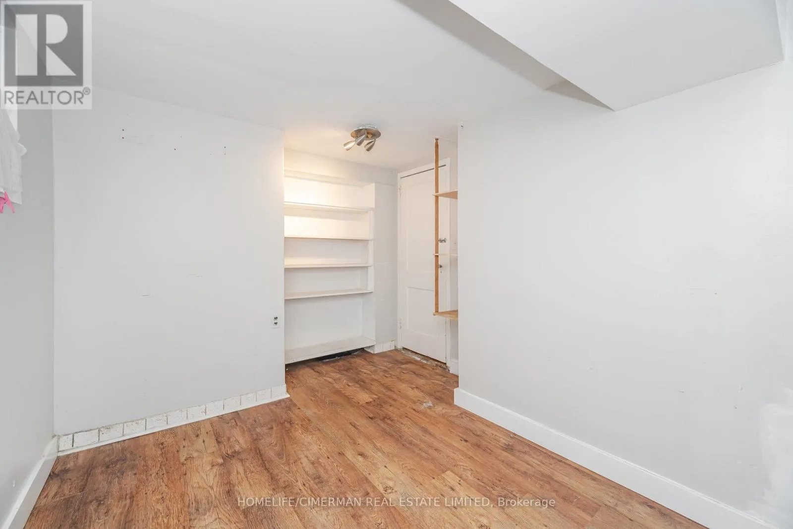 44 PLEWES ROAD